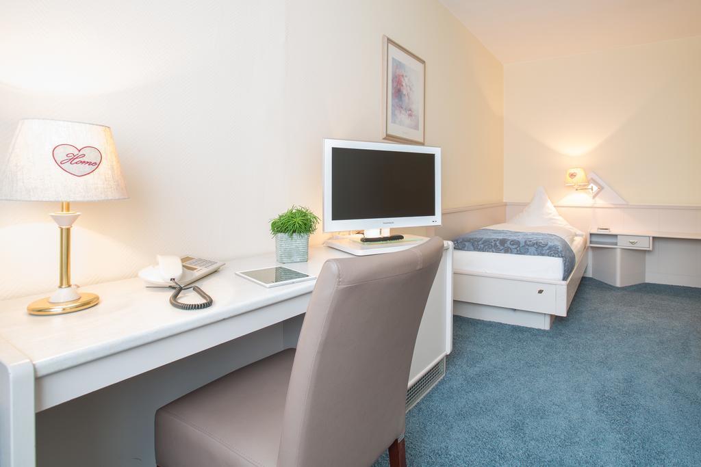 Hotel Kristall Weisswasser Room photo