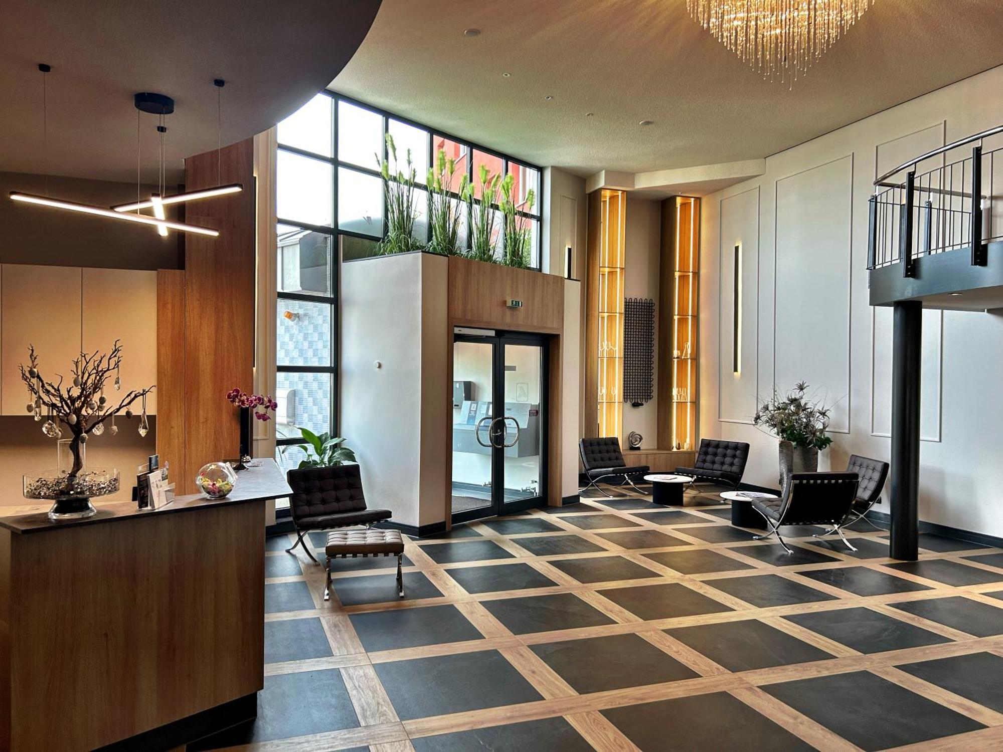 Hotel Kristall Weisswasser Exterior photo