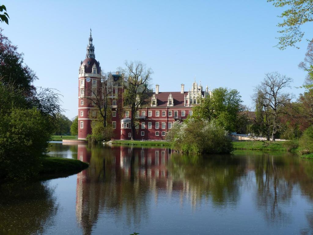 Hotel Kristall Weisswasser Exterior photo